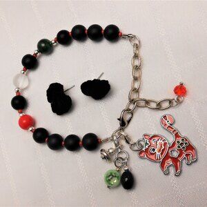 Handmade jewelry set: bracelet and two pairs of earrings No 938